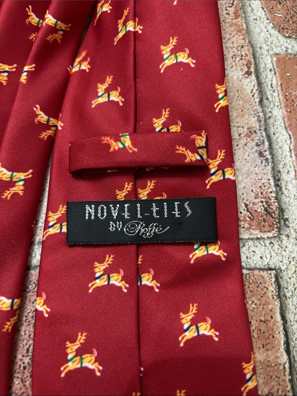 Men's Christmas Reindeer Burgundy Patterned Tie - Classic Formal Necktie